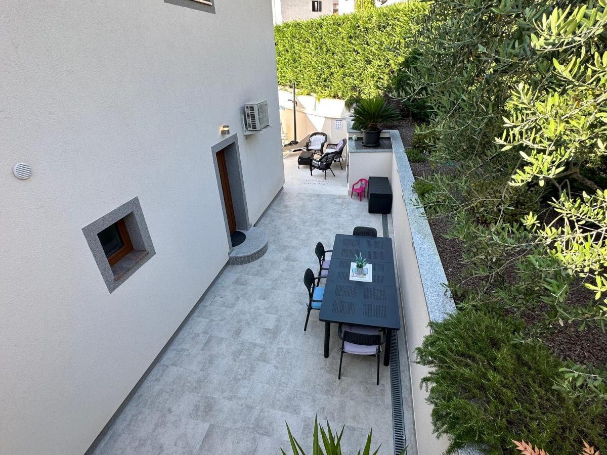 Apartments Edi & Tea Malinska Dış mekan fotoğraf