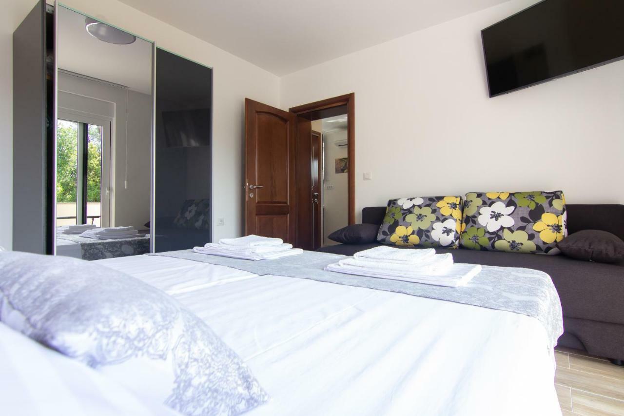 Apartments Edi & Tea Malinska Dış mekan fotoğraf