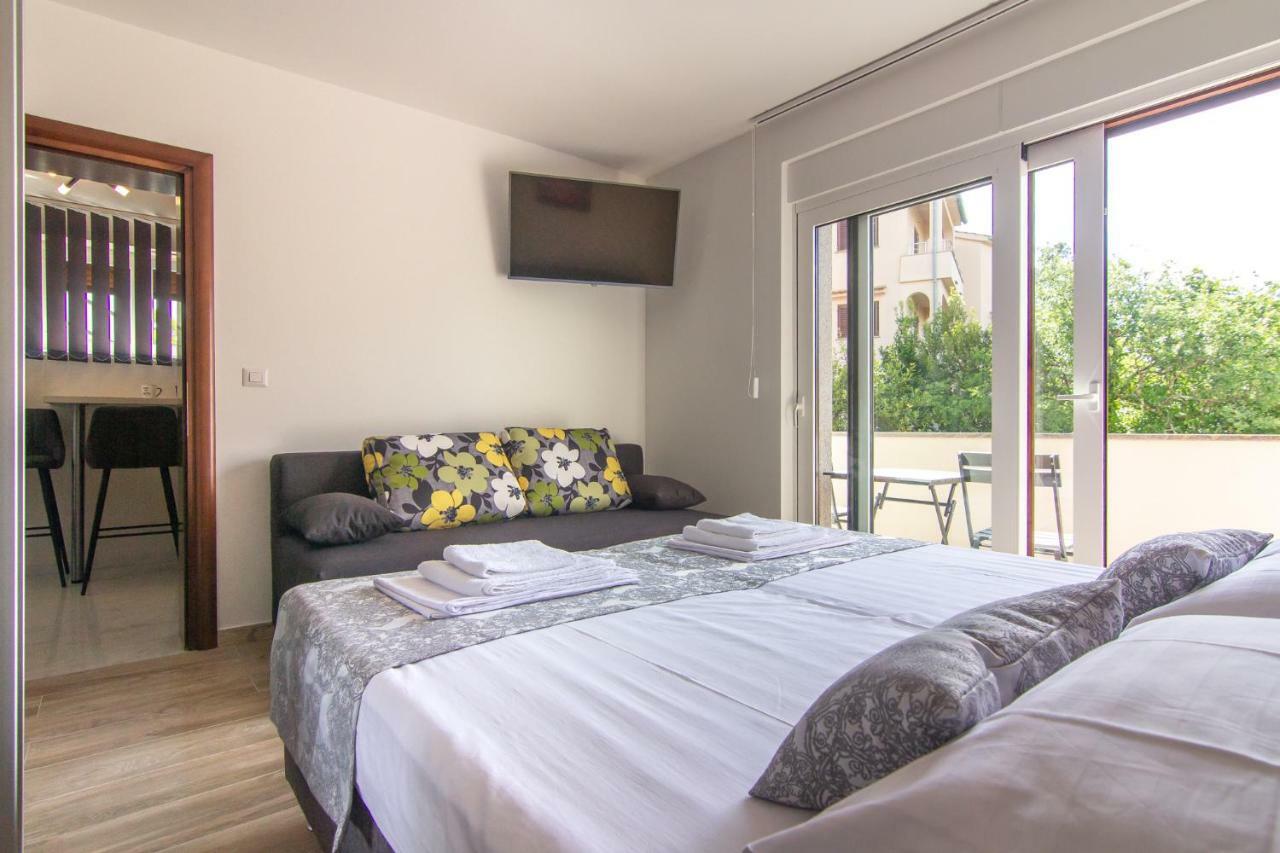 Apartments Edi & Tea Malinska Dış mekan fotoğraf
