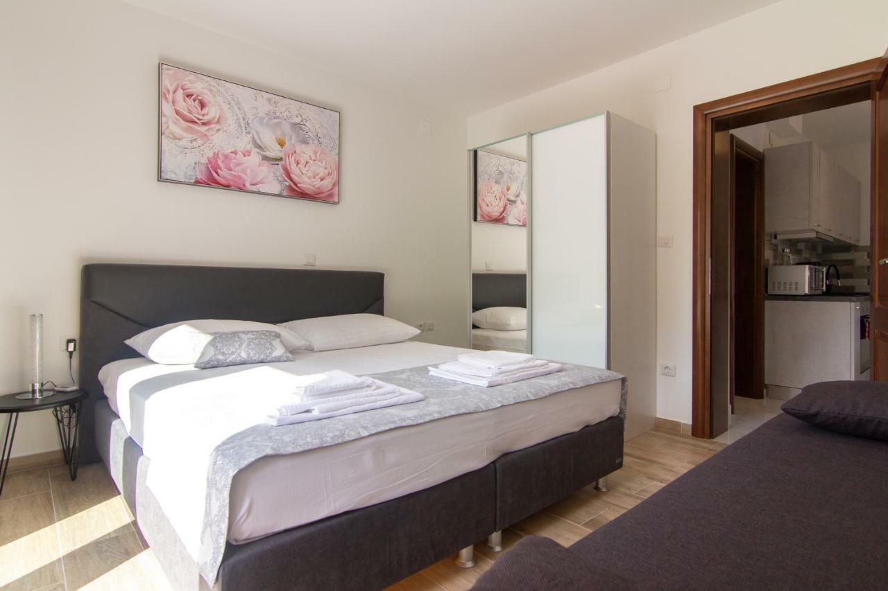 Apartments Edi & Tea Malinska Dış mekan fotoğraf